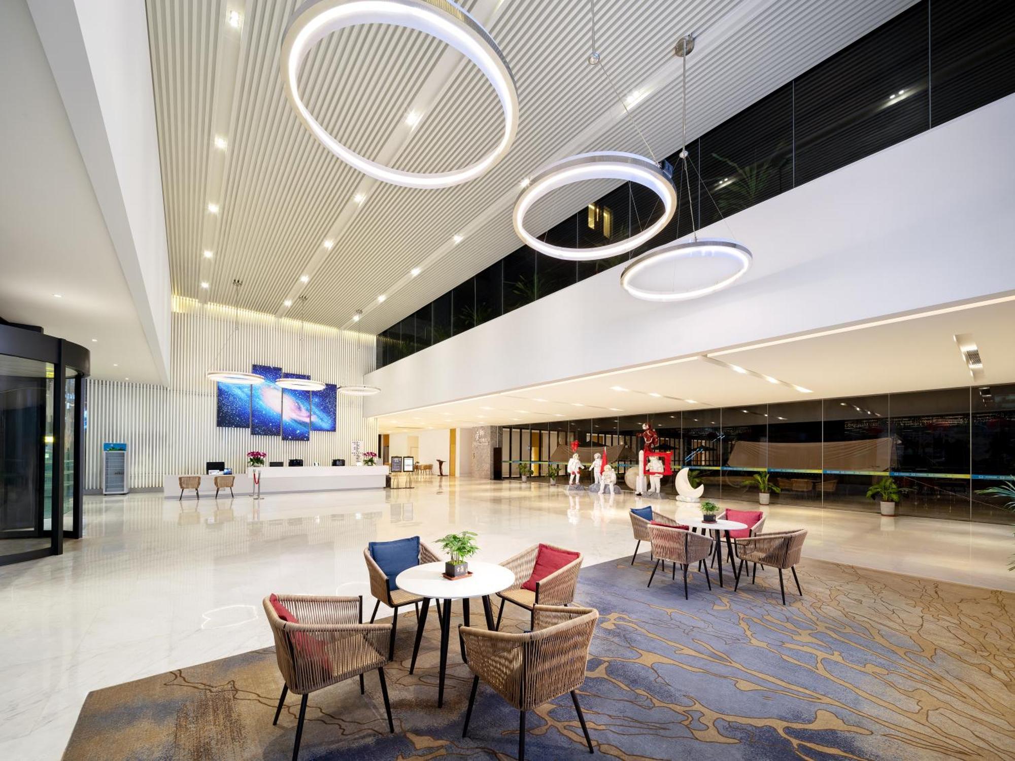 Sanya Phoenix Airport Hotel Buitenkant foto