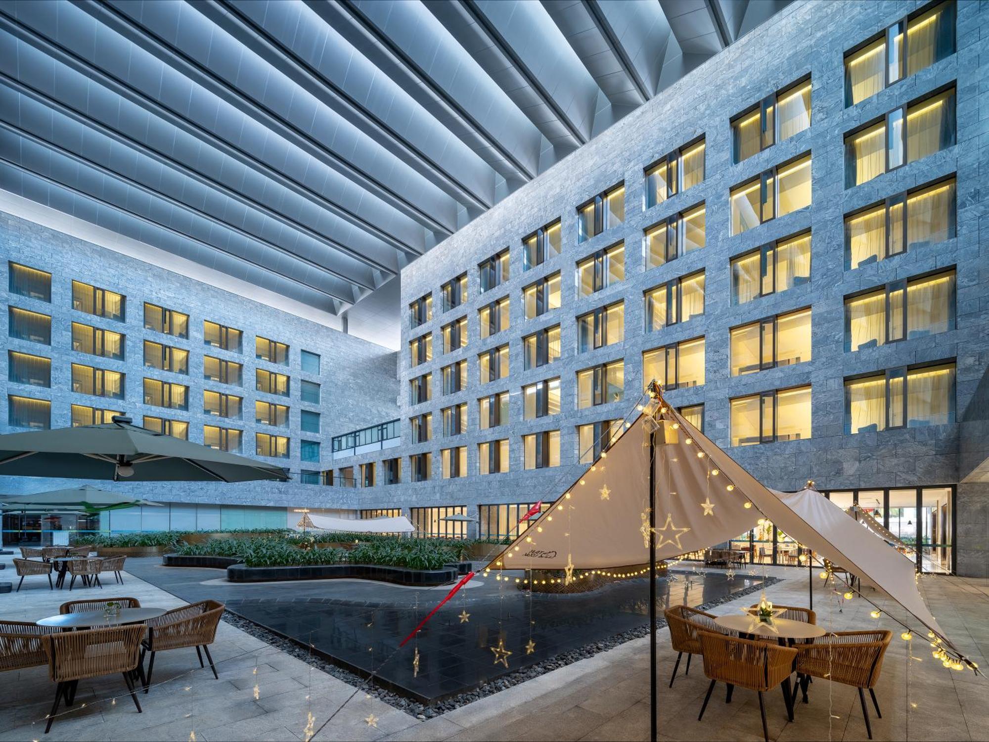 Sanya Phoenix Airport Hotel Buitenkant foto